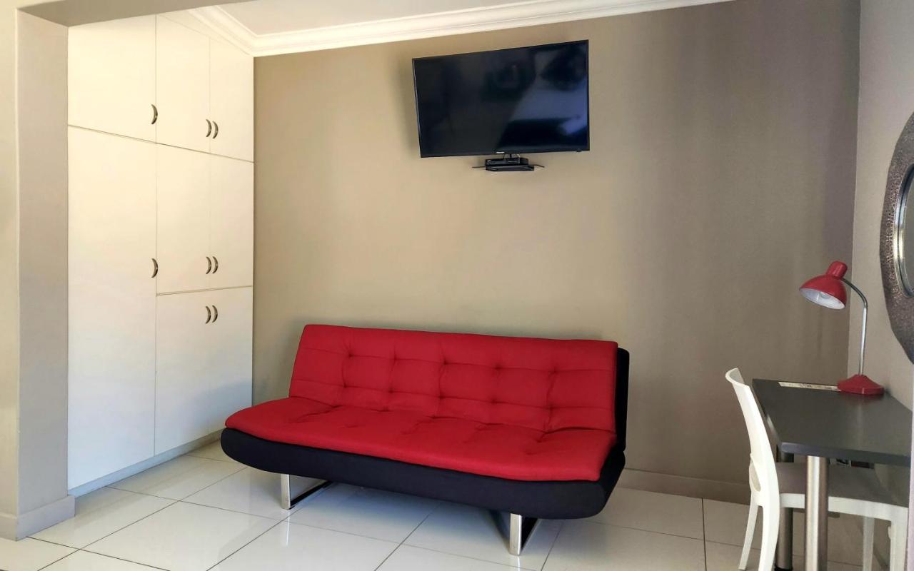 Green Kalahari Guesthouse Ъпингтън Екстериор снимка
